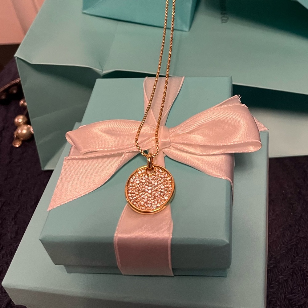 Lovely sparkling pendant 💖💖